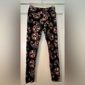 LuLaRoe One Size Vintage Black Floral Leggings